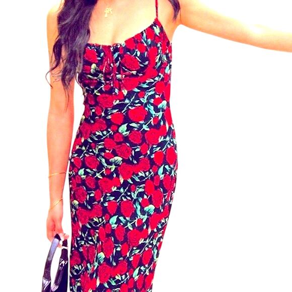 NWT REVOLVE & ROMANCE lovers COMMENSE red roses on black maxi dress M - Picture 5 of 14